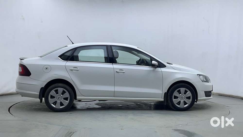 Skoda Rapid 1.0 Tsi Active, 2020, Petrol