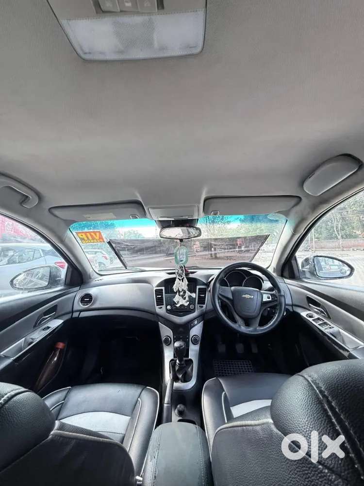 Chevrolet Cruze 2011 Diesel 130000 Km Driven