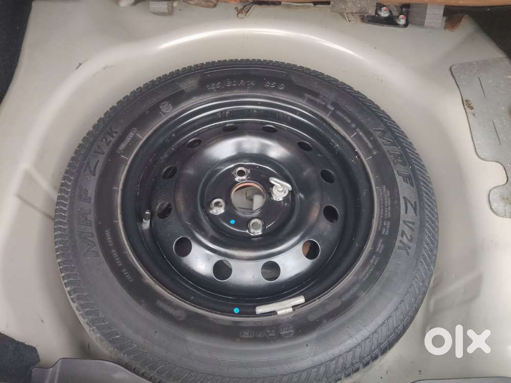 Maruti Suzuki Dzire 1.2 Vxi, 2014