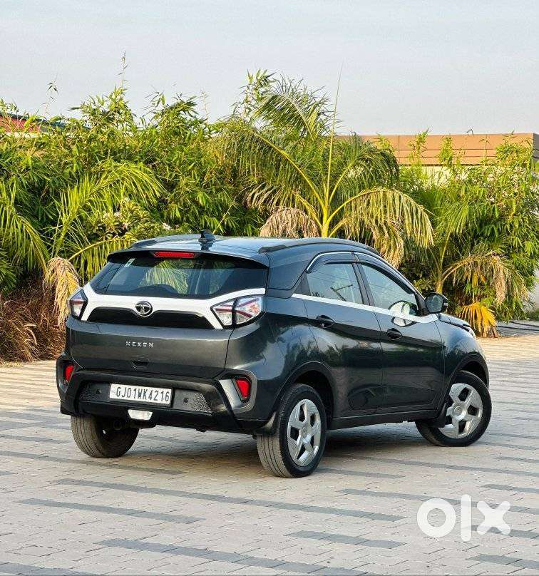Tata Nexon 1.5 Revotorq Xm (s), 2023, Diesel