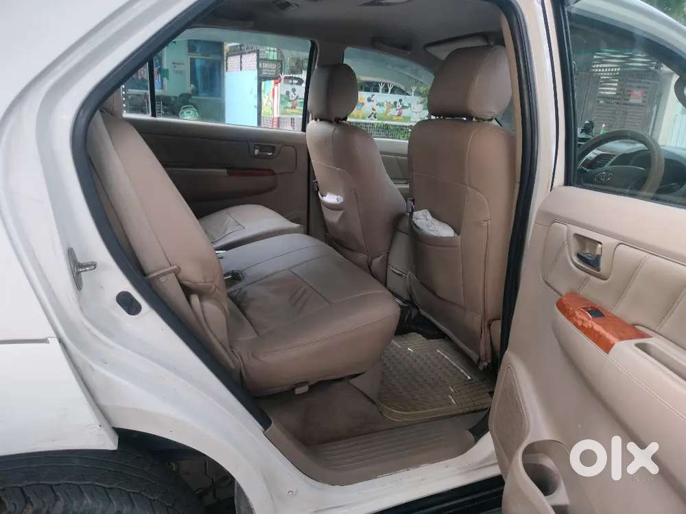 Toyota Fortuner 2.5 2011