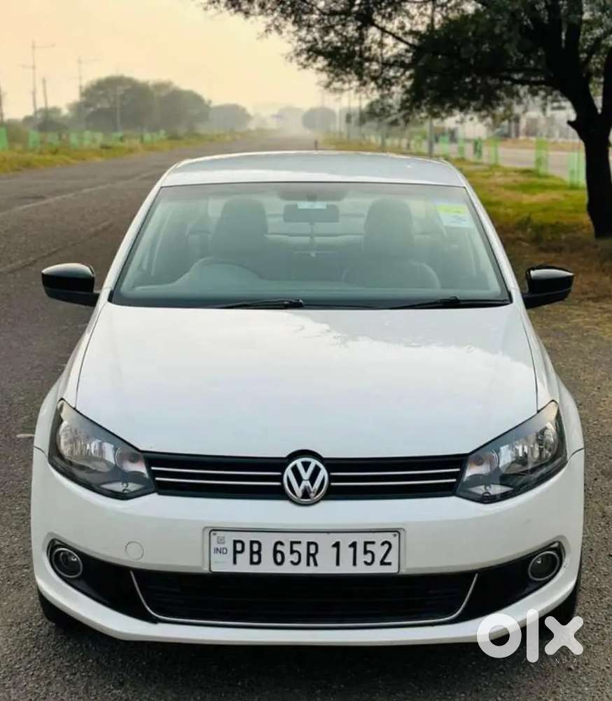 Volkswagen Vento Petrol Highline 2012