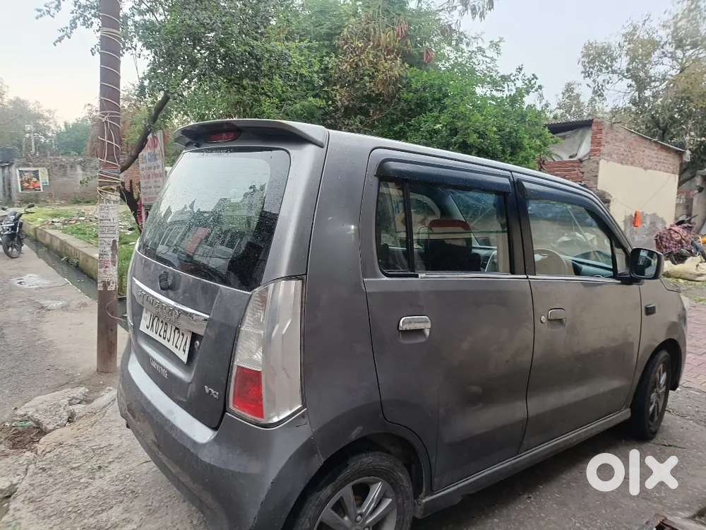 Maruti Suzuki Stingray 2015 Petrol 72000 Km Driven