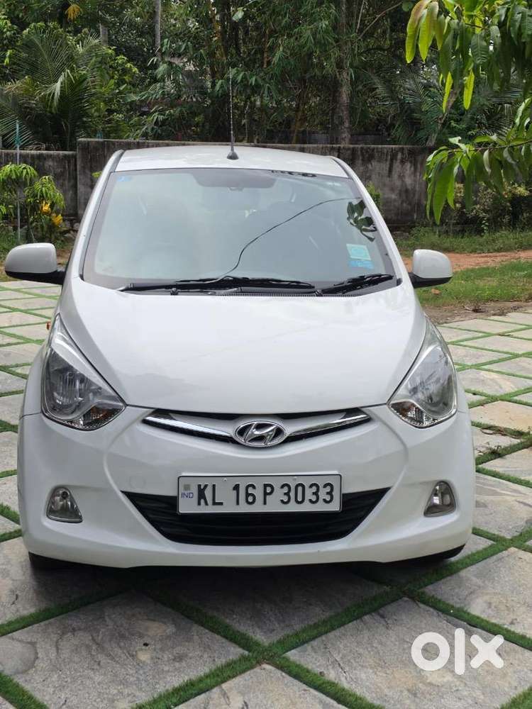 Hyundai Eon 2015 Sportz Petrol 62000 Km Company Service