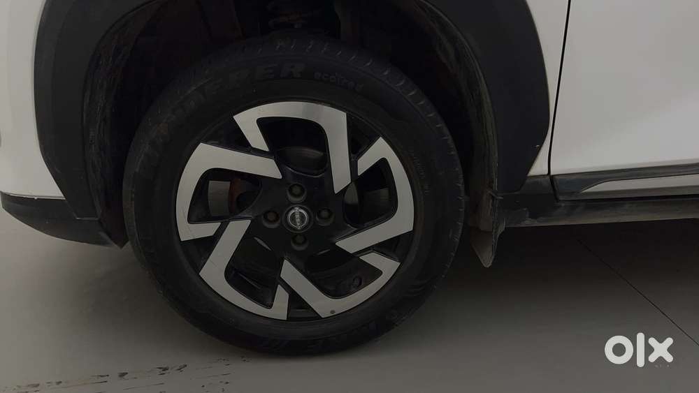 Nissan Magnite 1.0 Xv Premium Turbo Cvt, 2024, Petrol