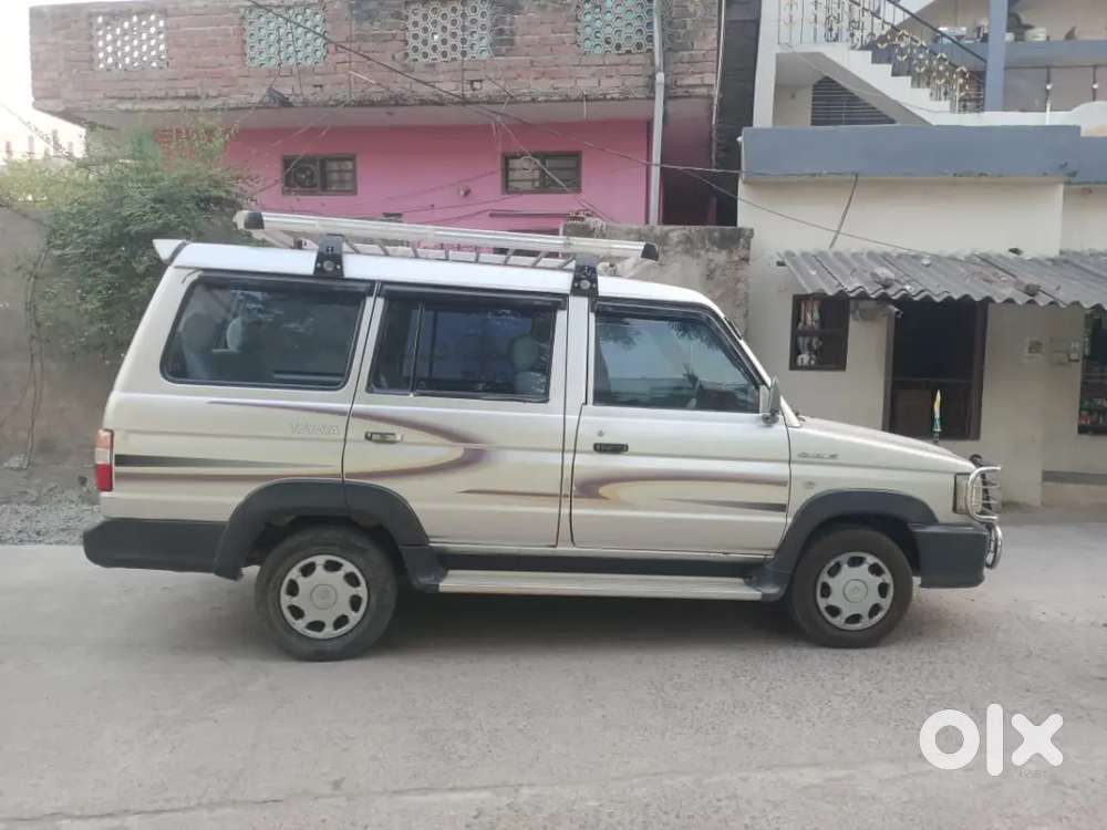 Toyota Qualis 2004 Diesel Well Maintained