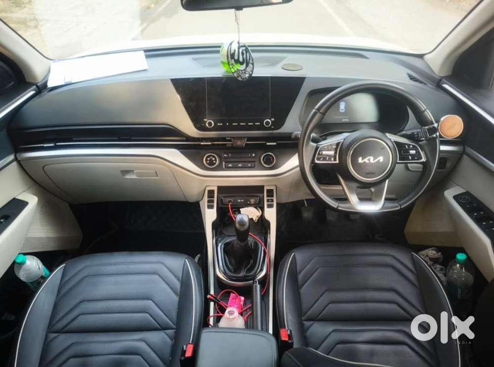 Kia Carens 2024 Petrol 24000 Km Driven