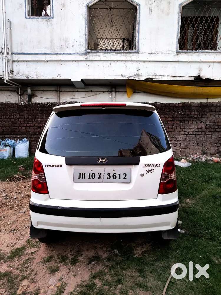 Santro Xing White 2010