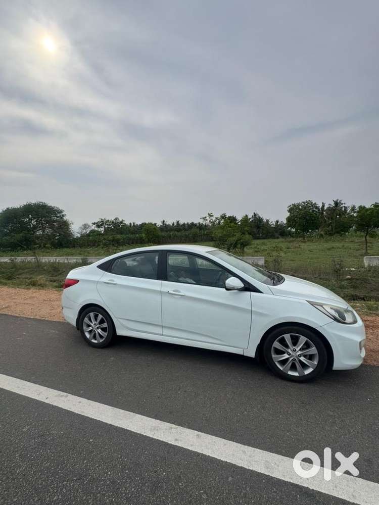 Good Condition Hyundai Fluidic Verna 2012 Petrol 48000 Km Driven
