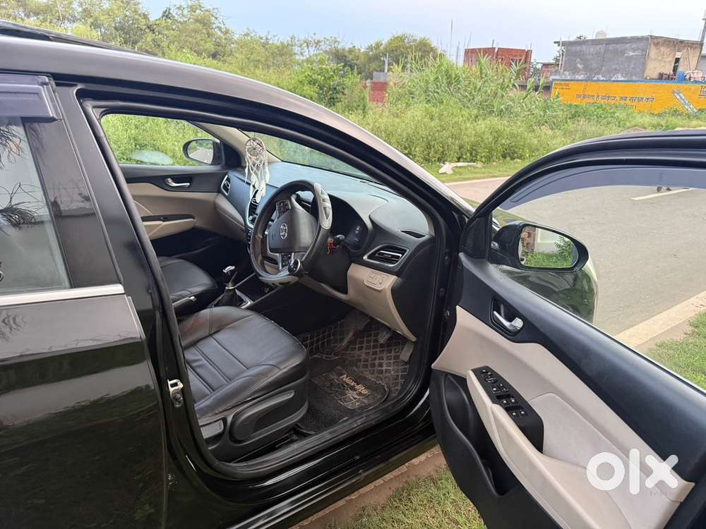 Hyundai Verna Diesel 2020 November With 17 Inch Alloy Tyre