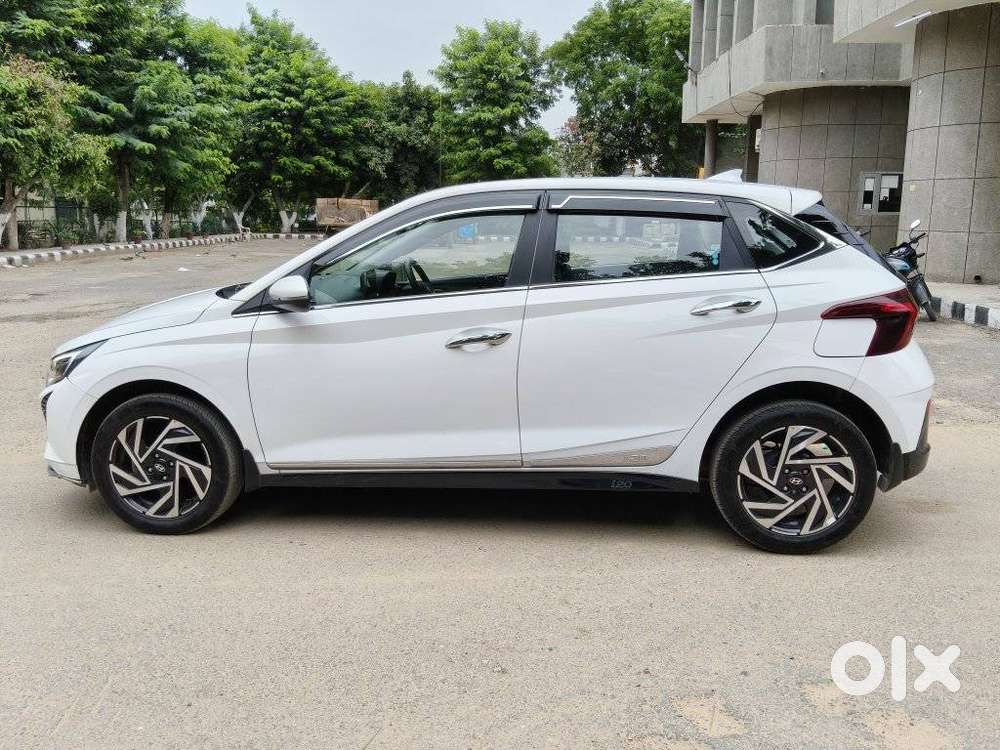 Hyundai I20 Asta (o) 1.2 Ivt, 2024, Petrol