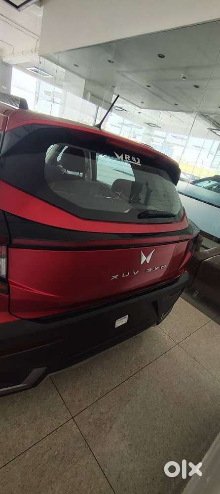 Mahindra Xuv 3xo Ax5 Pm Mt, 2024, Petrol