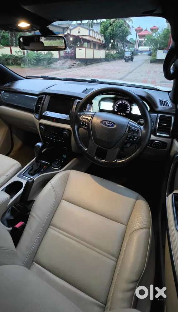 2018 Ford Endeavour Titanium 3.2 Auto 4x4