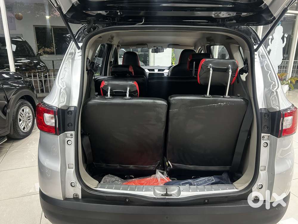 Renault Triber Rxz, 2023, Petrol