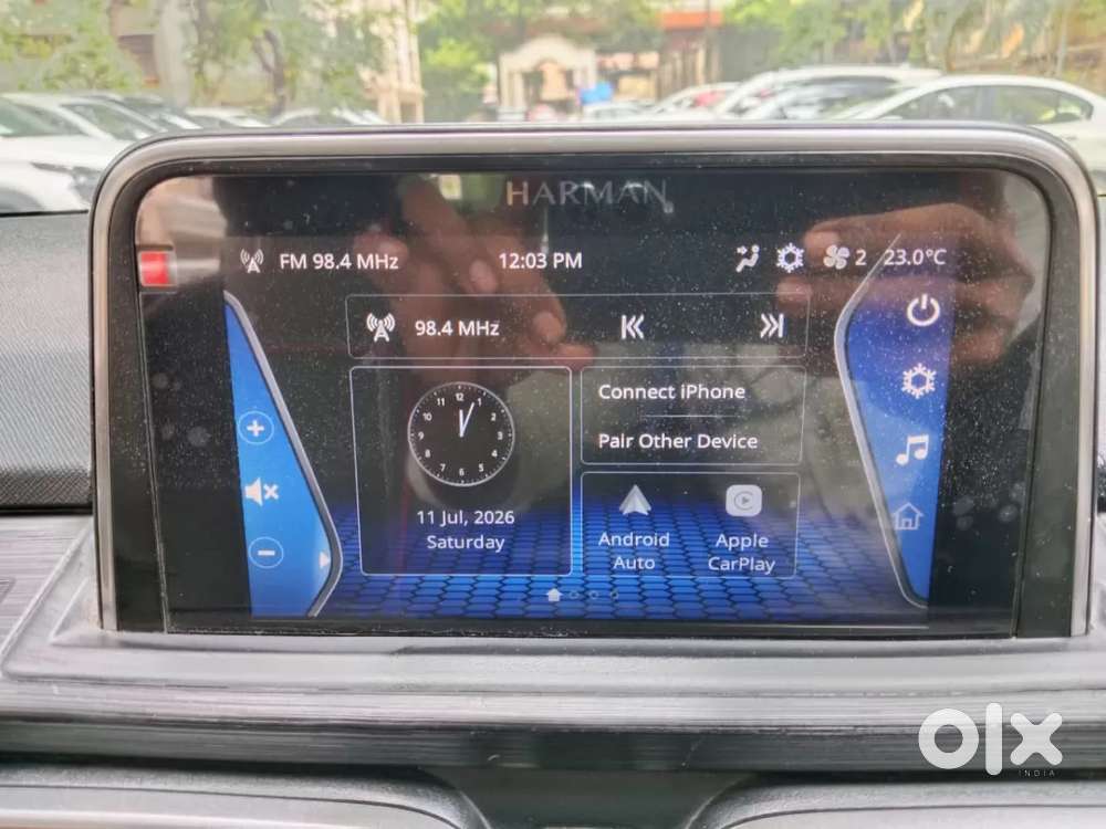 Tata Punch 1.2 Revotron Creative Amt Dual Tone, 2022, Petrol