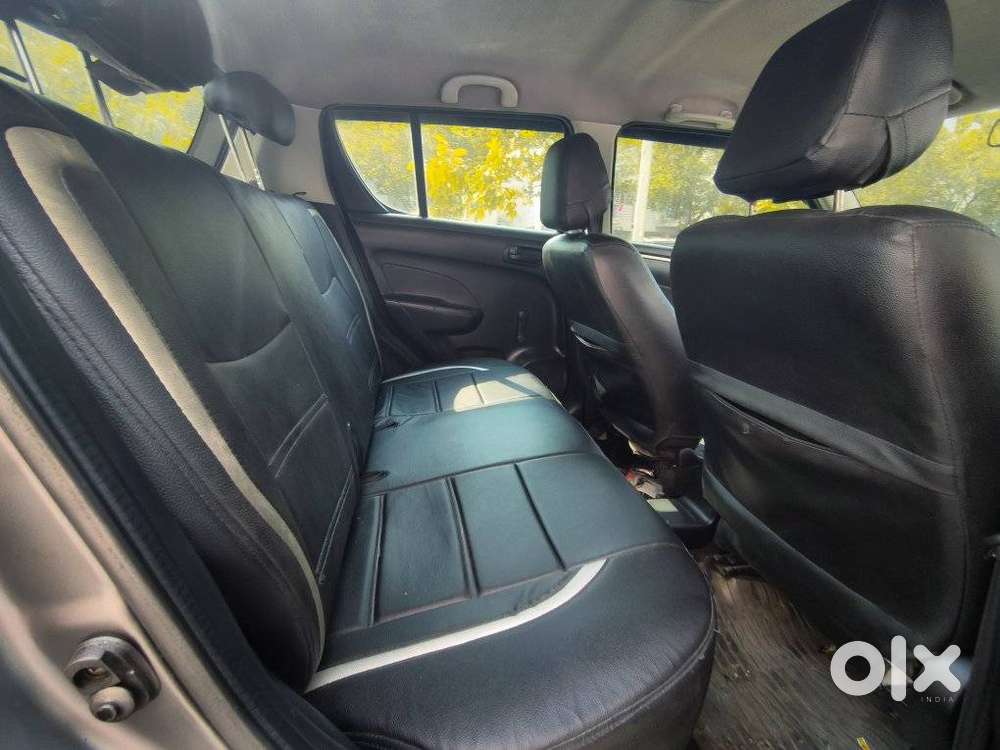 Maruti Suzuki Swift Lxi Option, 2016, Petrol