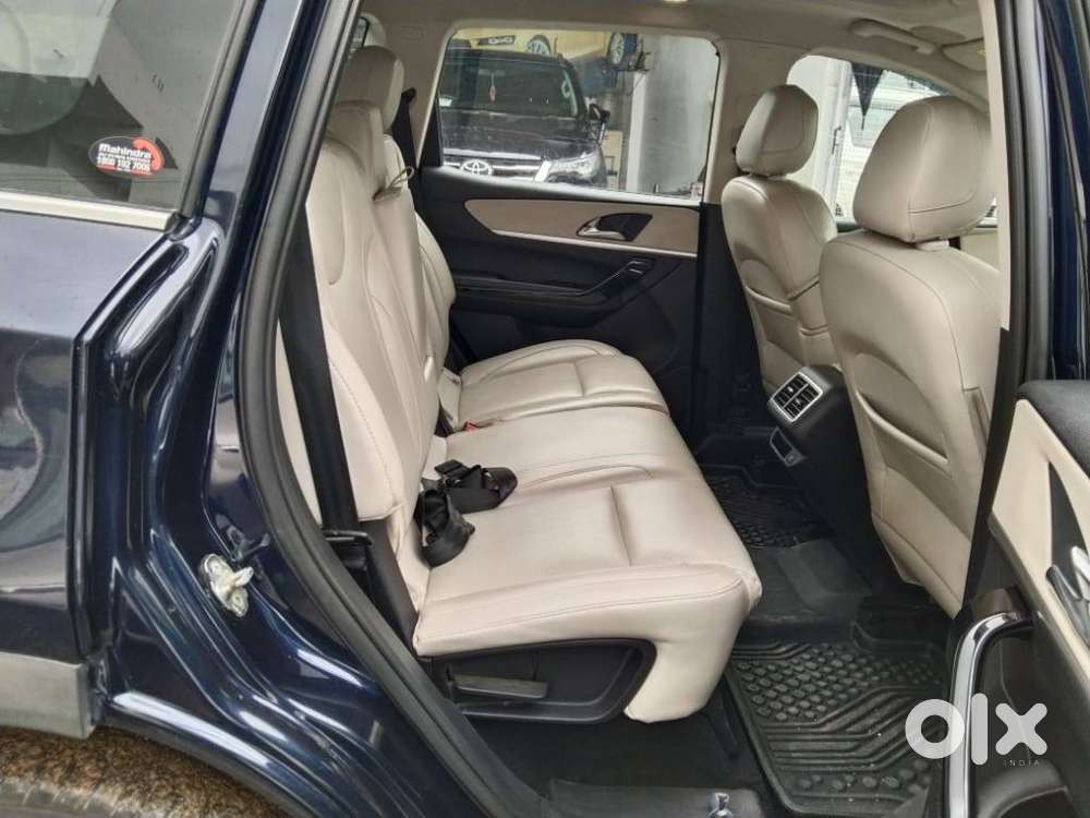 Mahindra Xuv700 2.2 Ax 7 Diesel At Luxury Pack Str Awd, 2022, Diesel