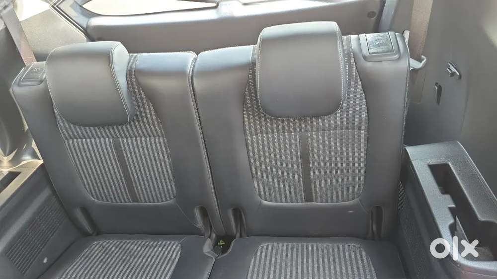 Kia Carens 2024 Petrol Well Maintained