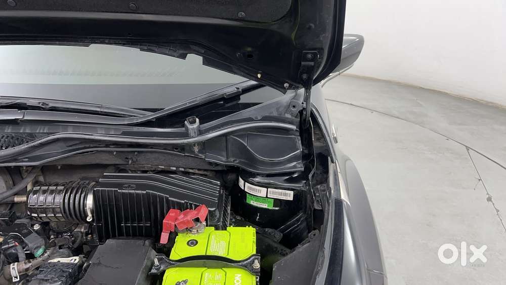 Tata Altroz 1.2 Xz Plus Dark Edition, 2021, Petrol