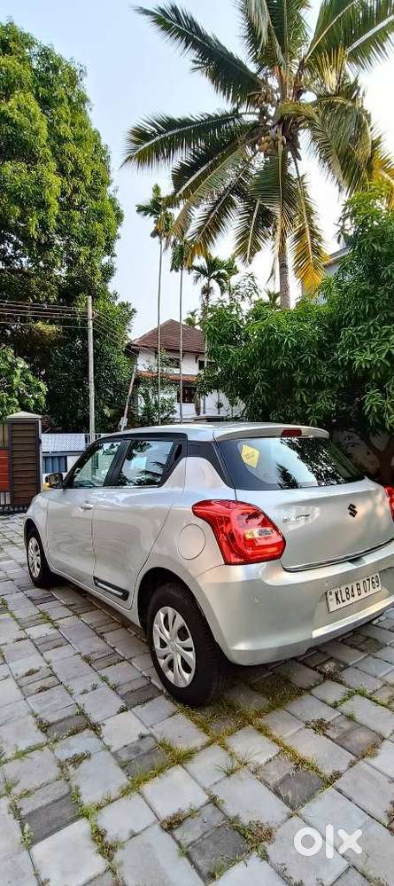 Maruti Suzuki Swift Vxi + Manual, 2022, Petrol
