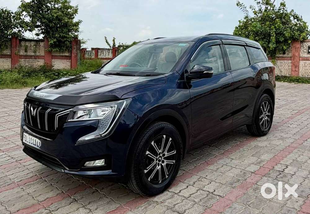 Mahindra Xuv700 Mx Petrol Mt 5 Str (e), 2024, Petrol