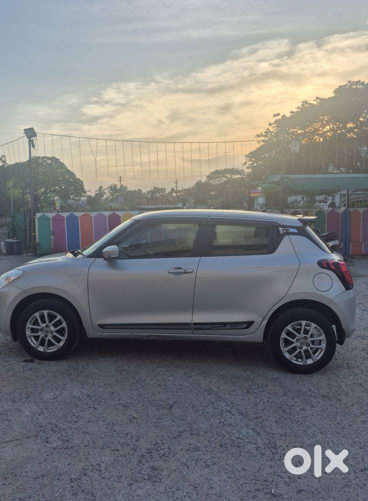Maruti Suzuki Swift Zxi Plus Amt Dual Tone, 2022, Petrol