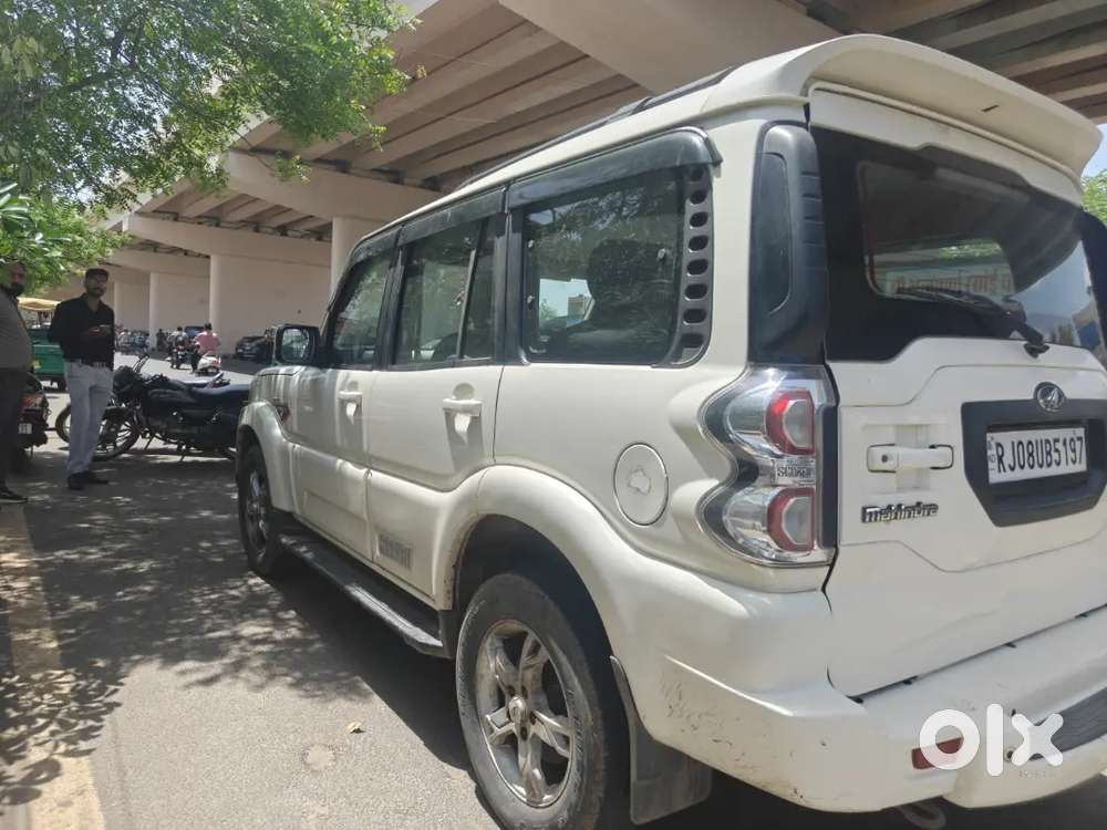 Mahindra Scorpio 2015 Diesel 175000 Km Driven