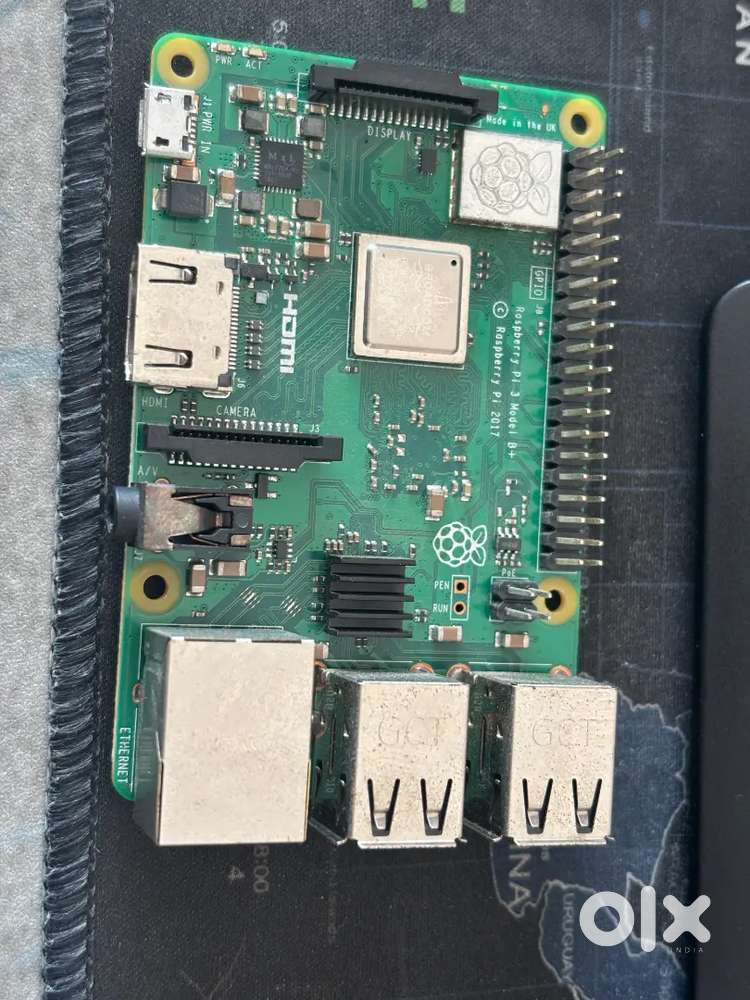 Raspberry Pi 3B+ with Official Case   Fully Working