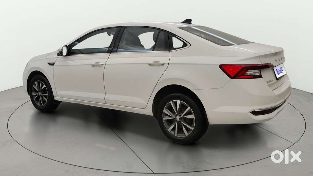 Skoda Slavia 1.0 Tsi Style At, 2023, Petrol