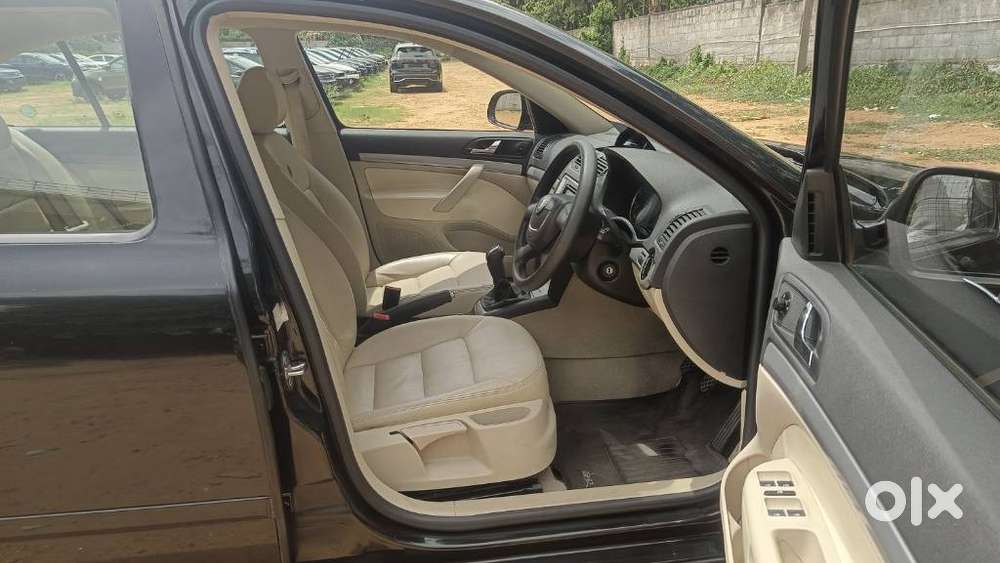 Skoda Laura Classic 1.8 Tsi, 2012, Petrol