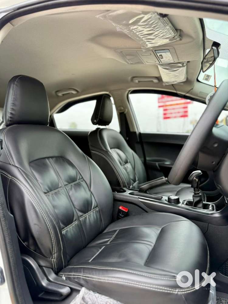 Tata Nexon Smart Plus1.2 Revotron Petrol 5 Mt, 2024, Petrol