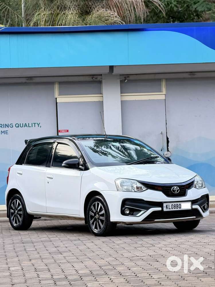 Toyota Etios Liva Vxd Dual Tone, 2018, Diesel
