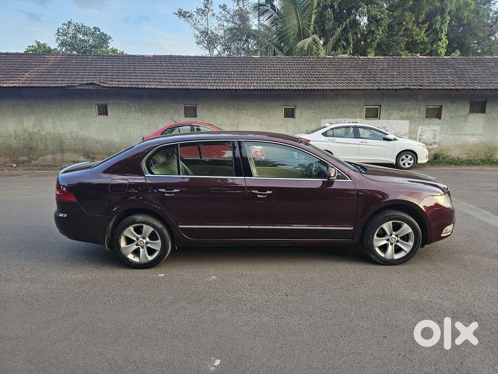 Skoda Superb Ambition 2.0 Tdi Cr At, 2013, Diesel