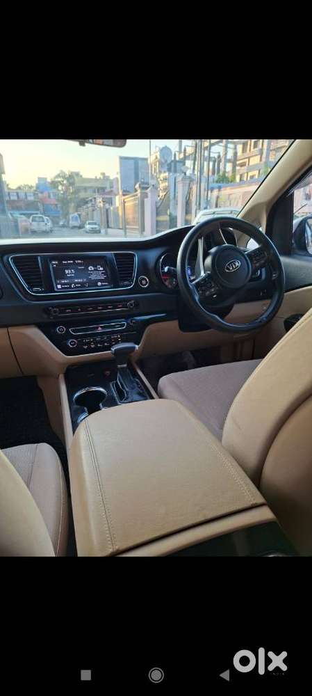 Kia Carnival Premium, 2021, Diesel
