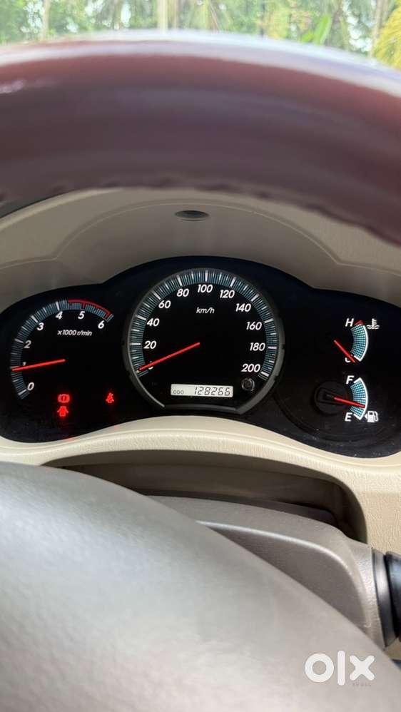 Toyota Innova Diesel 2014