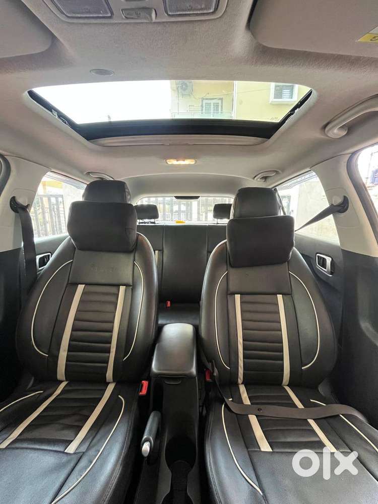 Single Owner_hyundai Venue Sx 1.0 Turbo Petrol Manual_dec21_31,000km