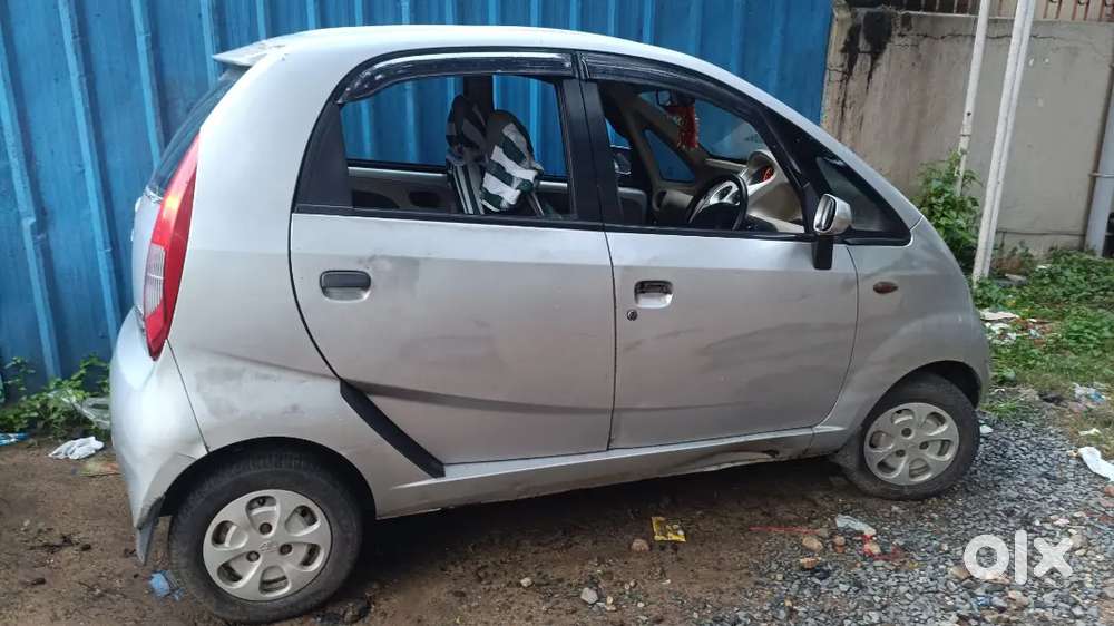 Tata Nano Xe Petrol 2013