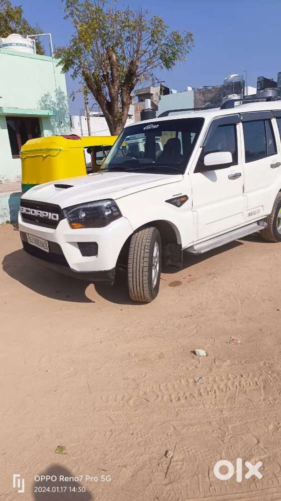 Neet And Clean Car With Alloy And Music System