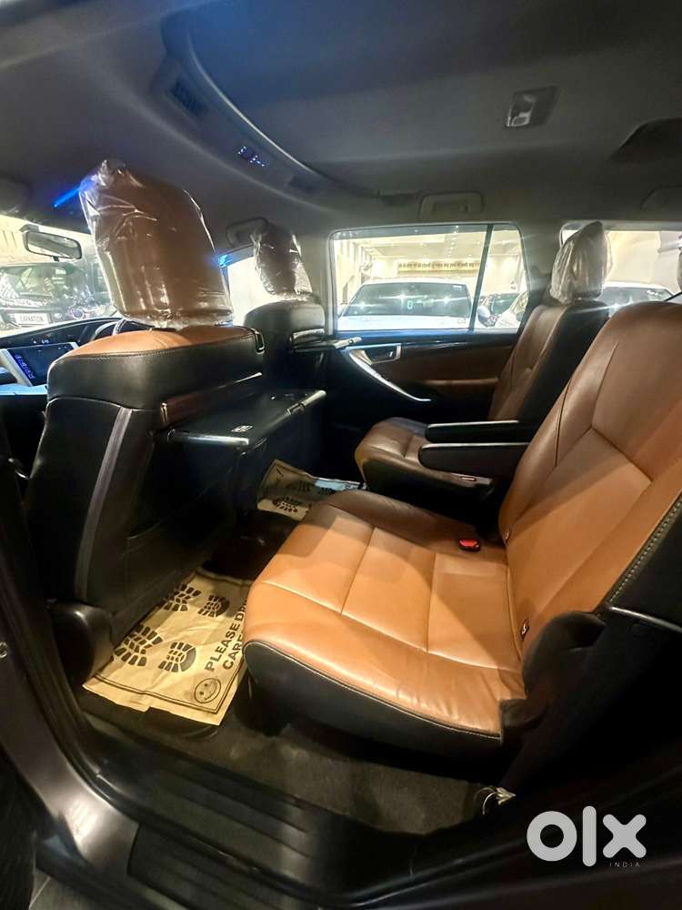 Toyota Innova Crysta