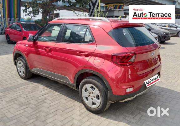 Hyundai Venue 1.2 S Plus, 2019, Petrol