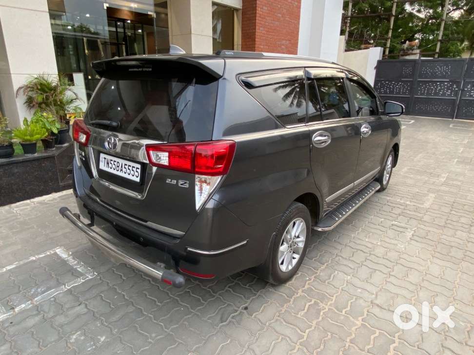 Toyota Innova Crysta 2.8 Zx At 7 Seater, 2017, Diesel