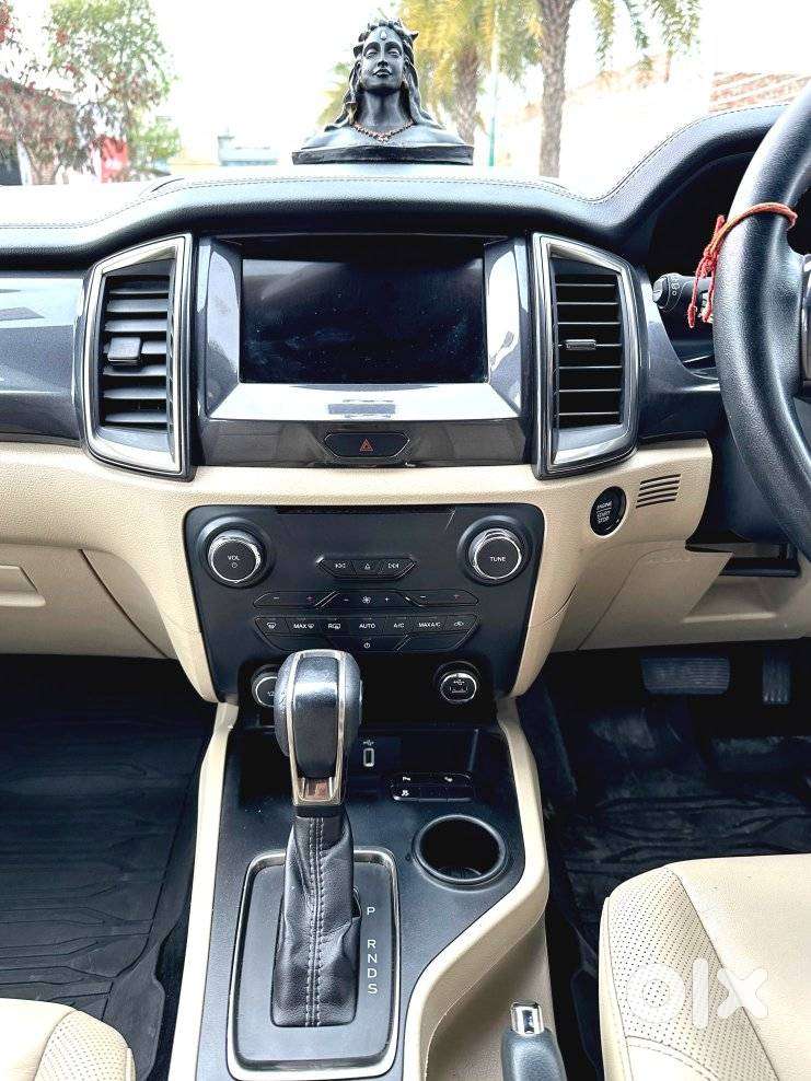 Ford Endeavour Titanium 4x2, 2021