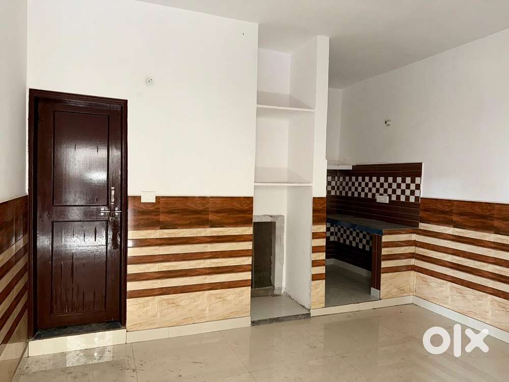 1 rk room on rent 24into7 electricity 25into7 water supply car parking - Photo 3