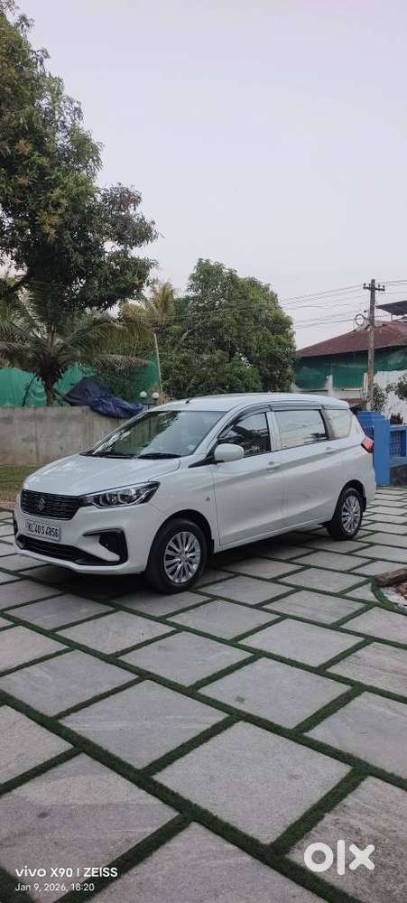 Maruti Suzuki Ertiga Lxi Shvs, 2020, Petrol
