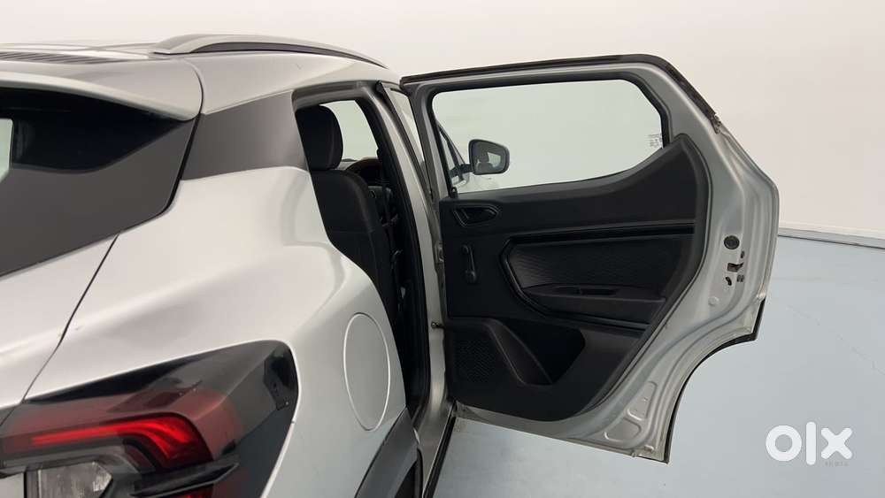 Renault Kiger Rxe, 2022, Petrol