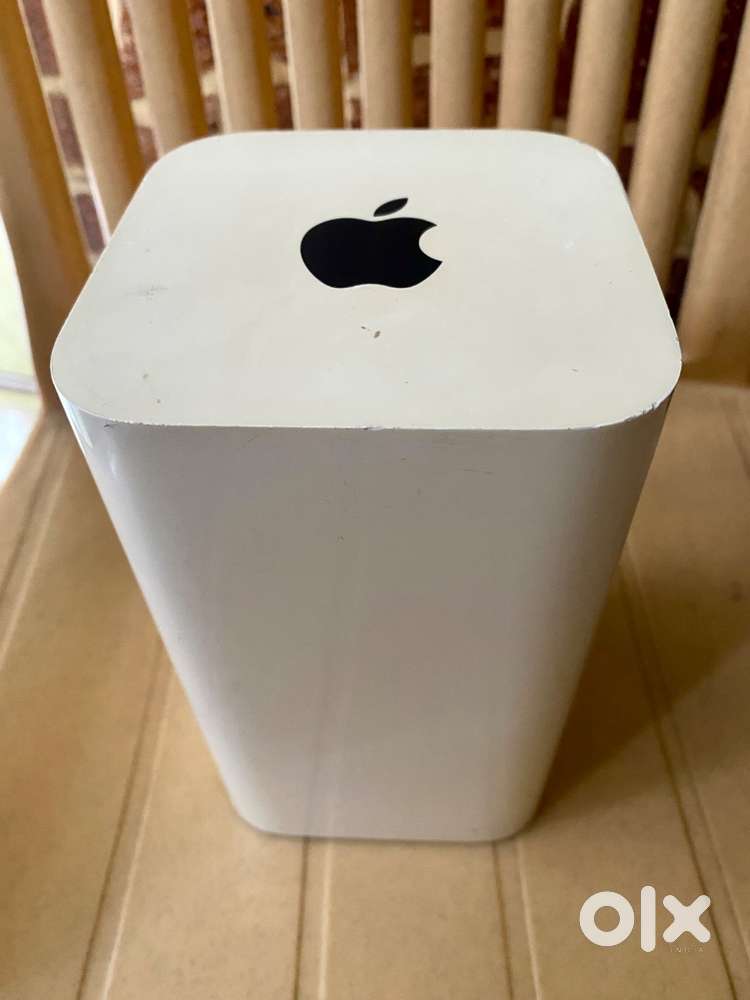 Apple AirPort Time Machine Capsule (2TB) Model A1470 AC WiFi Router