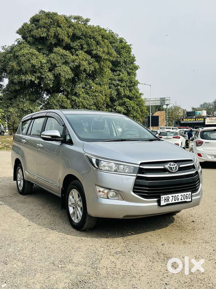 Toyota Innova Crysta 2.4 G Mt, 2016, Diesel