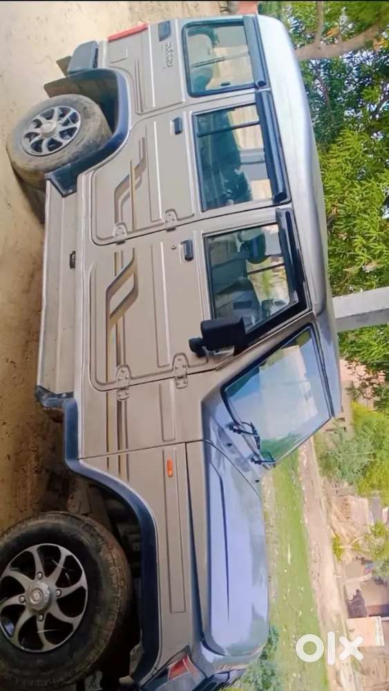 Mahindra Bolero 2010 Silver
