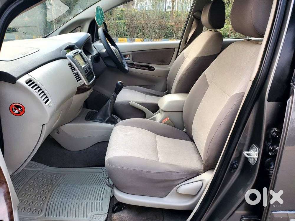 Toyota Innova 2.5 V 7 Str, 2012, Diesel