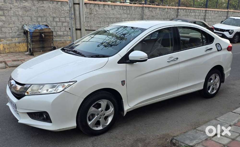 Honda City I-vtec V, 2016, Petrol
